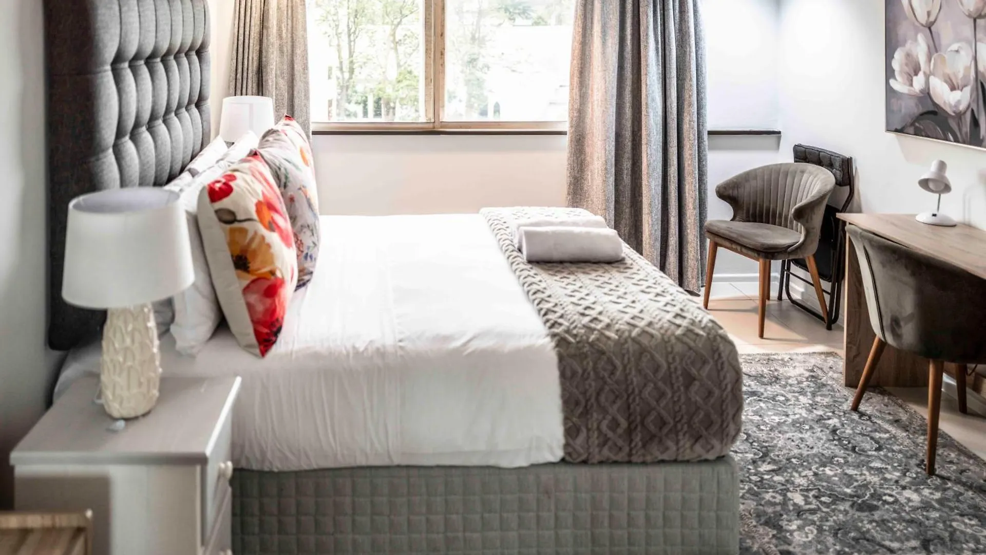 Centurion 207 Luxury Sea Point One Bedroom Apartment With Access To Magnificent Pool Perfect Location By Super Host Melvyn Cape Town