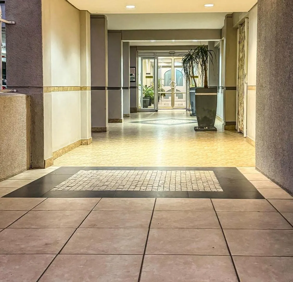 Centurion 207 Luxury Sea Point One Bedroom Apartment With Access To Magnificent Pool Perfect Location By Super Host Melvyn Cape Town