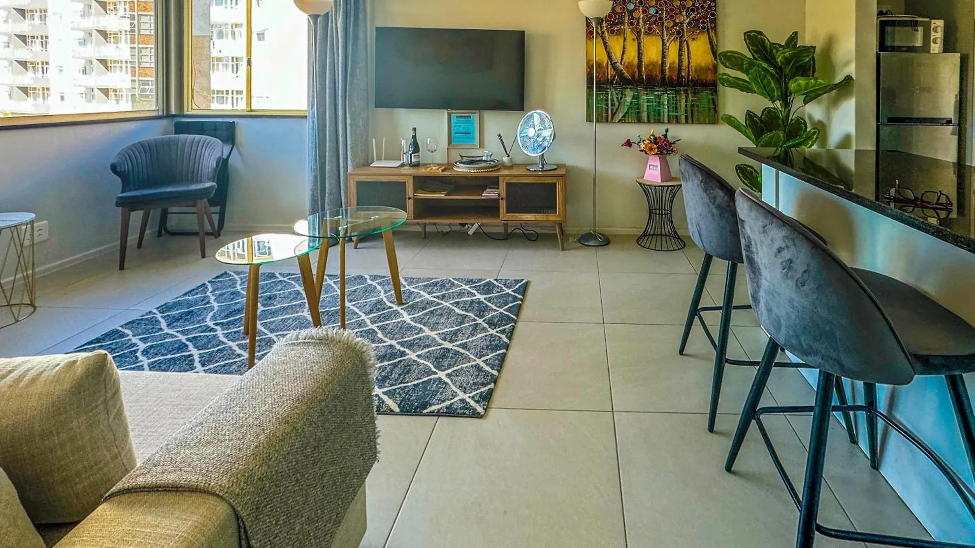 Centurion 207 Luxury Sea Point One Bedroom Apartment With Access To Magnificent Pool Perfect Location By Super Host Melvyn Cape Town
