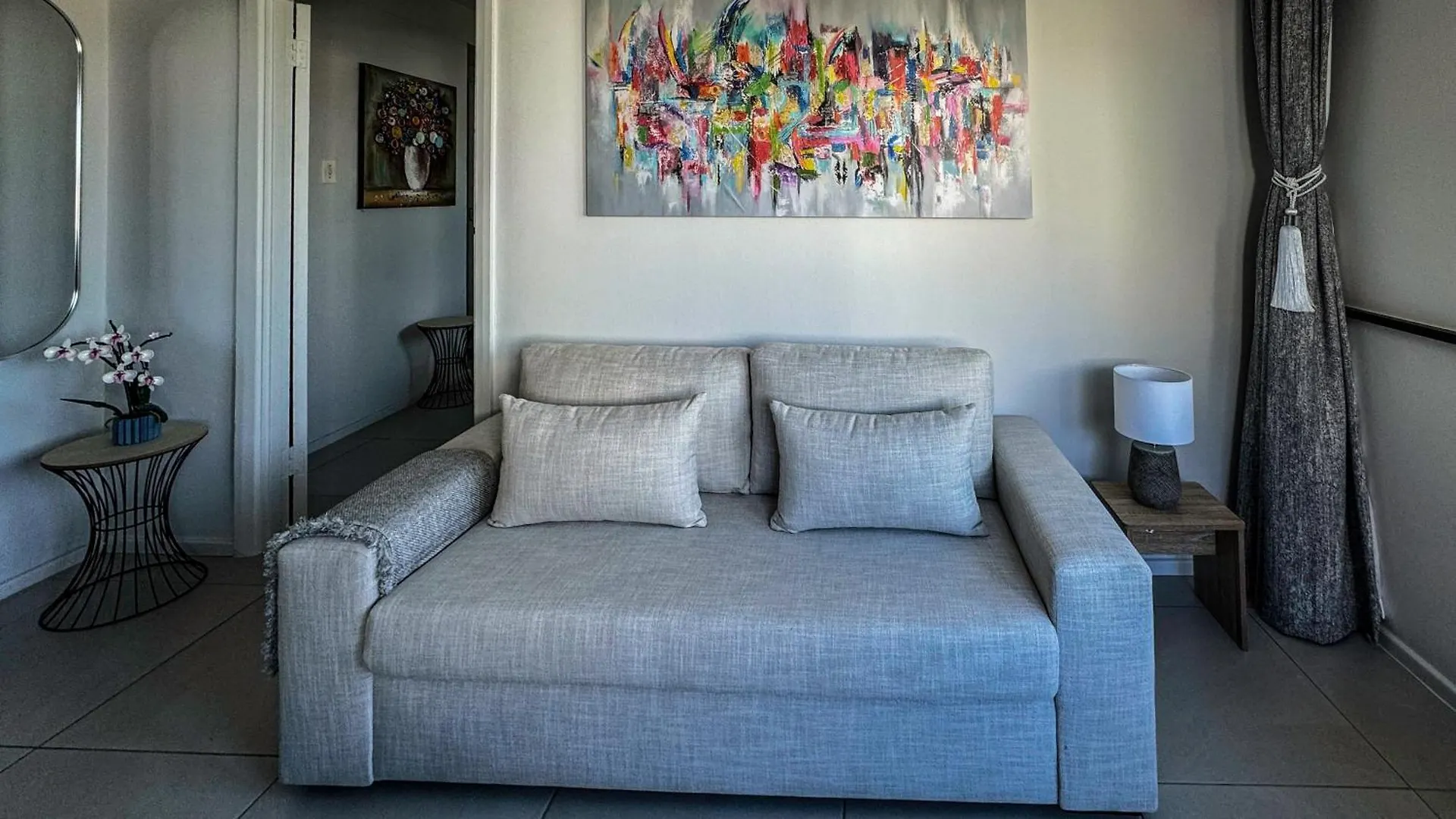 Centurion 207 Luxury Sea Point One Bedroom Apartment With Access To Magnificent Pool Perfect Location By Super Host Melvyn Cape Town